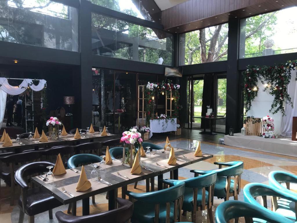 Aswadduma Hotel Dambulla Exterior photo